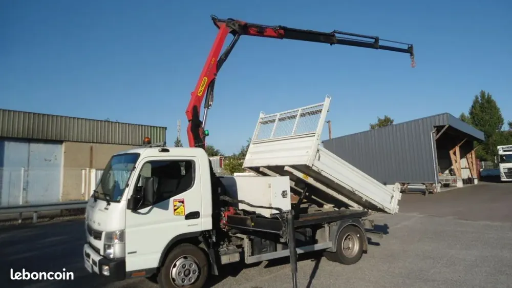 Fuso 7c18 benne grue palfinger 4x2